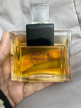 Woman’s Fragrance EDT Sung ,
By Alfred Sung